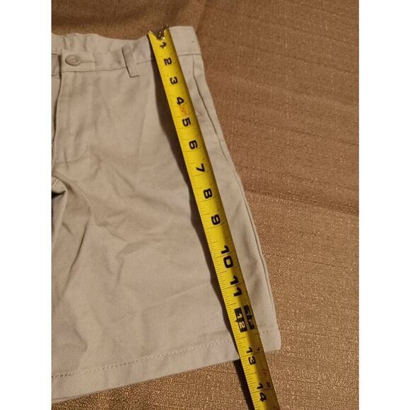 Izod brand Flat Front Shorts with Adjustable Waist -  Size: 6R (0722) - Picture 5 of 6